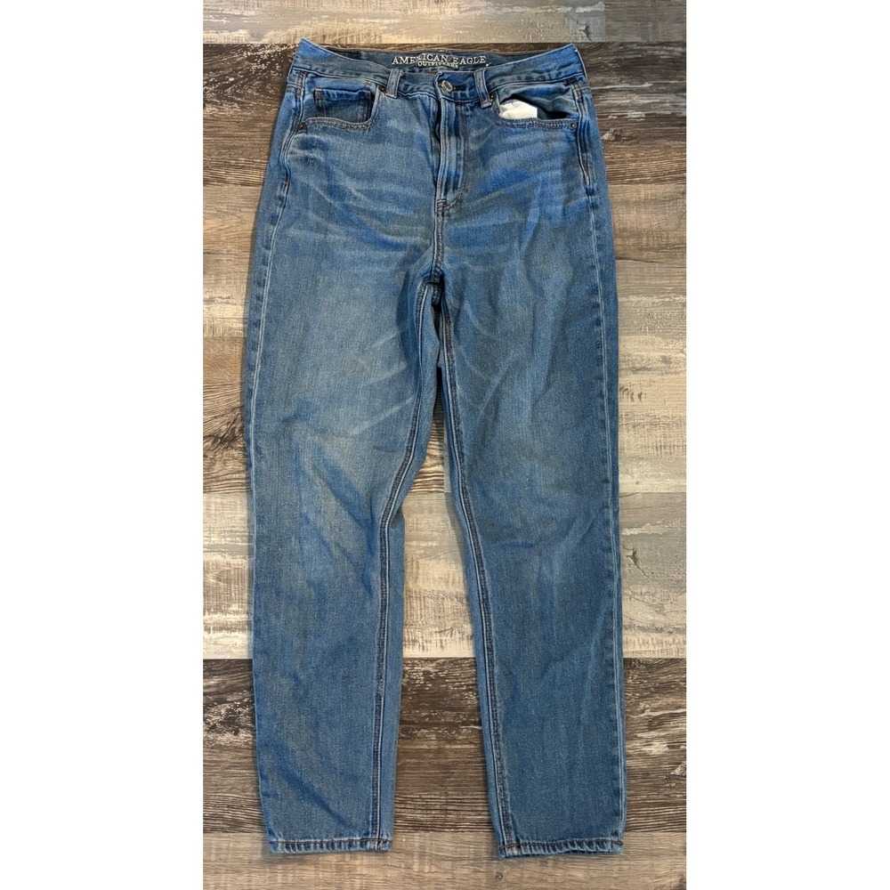 American Eagle Mom Jeans Womens 4 Regular Medium Wash High Rise Tapered Denim
